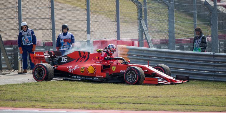 Charles Leclerc correrá las dos últimas carreras del calendario con una unidad de potencia con las especificaciones de 2020.