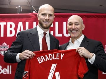 Bradley renueva con Toronto FC