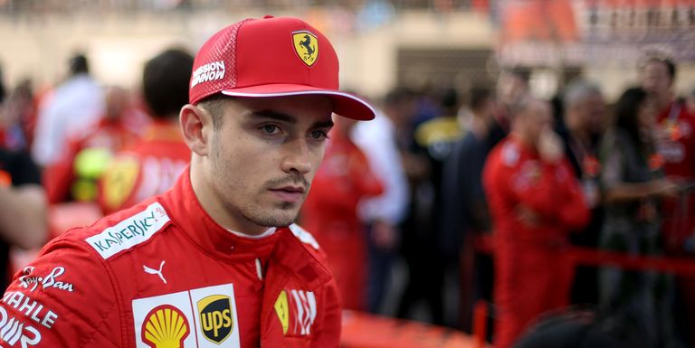 Definitivamente en Ferrari apuestan al futuro con la renovación de Charles Leclerc. La renovación o no de Vettel se sabrá a mitad de temporada.