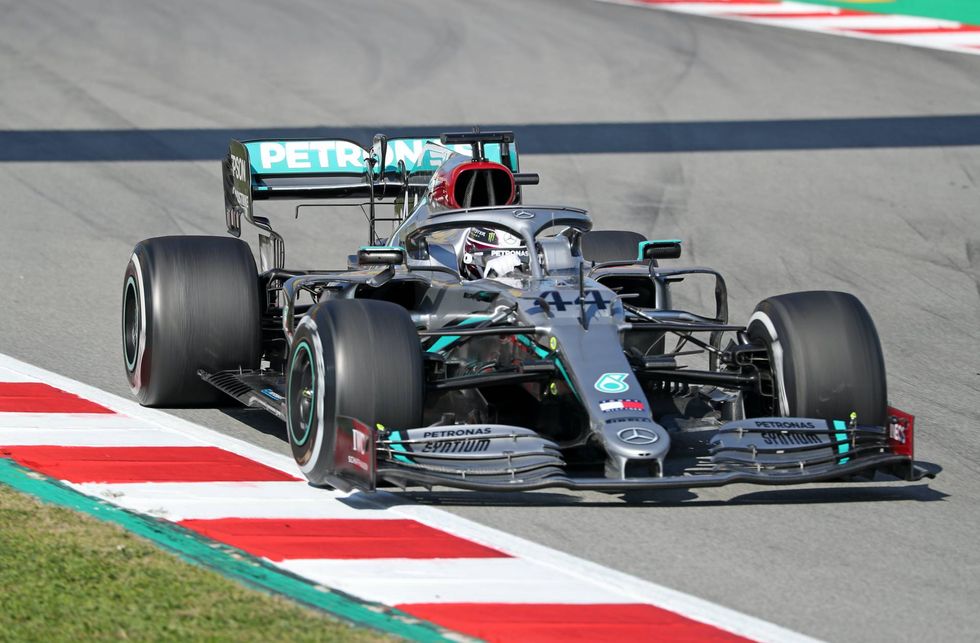 El impactante volante de Mercedes acapara la atención en el día 2 de los test F1.