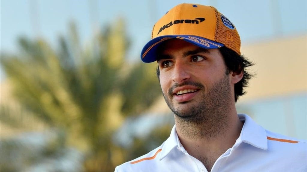 Carlos Sainz participó en un evento realizado por Marca y Lastlap, en el que compitió con otros pilotos famosos del simracing en España y alguna que otra personalidad más.