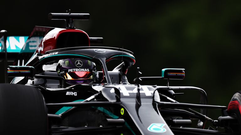 El W11 inicia con dominio la temporada 2020 de la Fórmula 1 al mando de Lewis Hamilton.