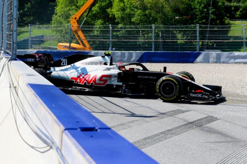 Día gris para Kevin Magnussen y Romain Grosjean