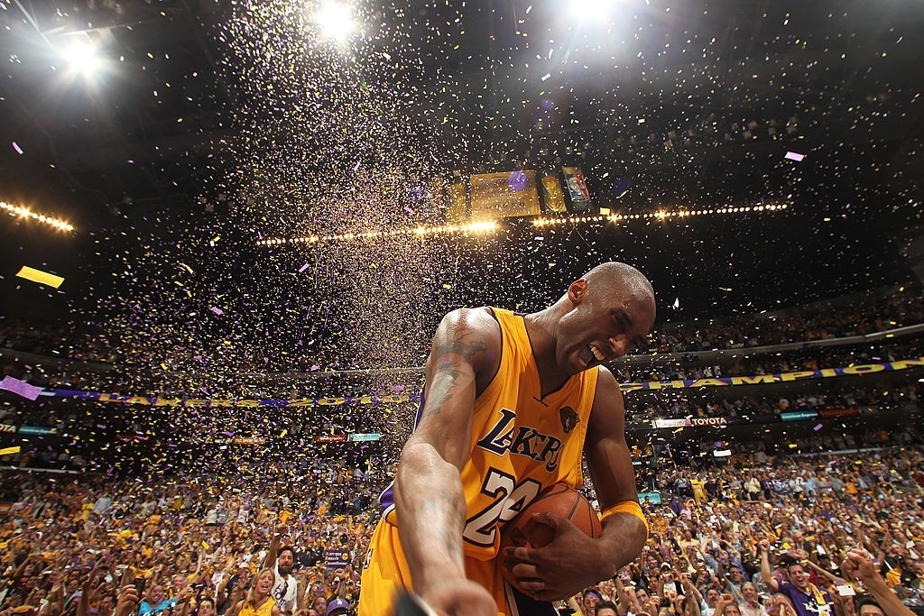 Kobe Bryant festeja el título de la NBA en 2010.