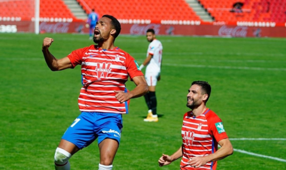 Yangel Herrera festeja su segundo gol en La Liga 2020-21.