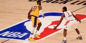 LeBron y Kawhi no están muy contentos