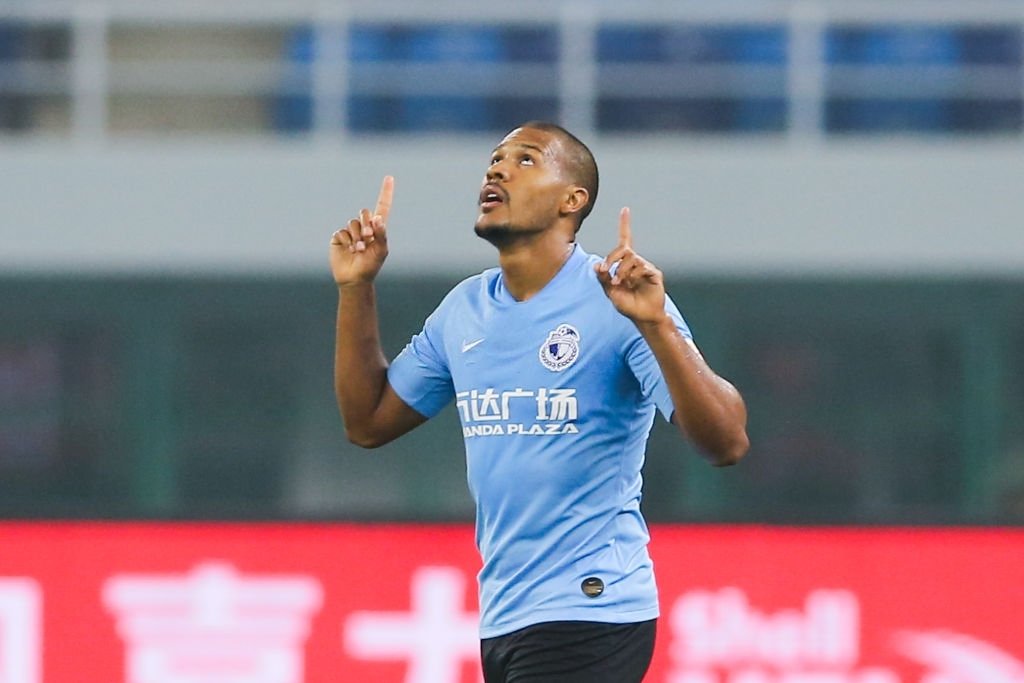 Salomón Rondón, de la A a la Z 3 Salomón Rondón con el Dalian Pro.