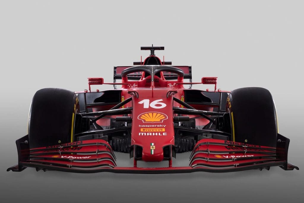 Vista frontal del SF21 de Ferrari