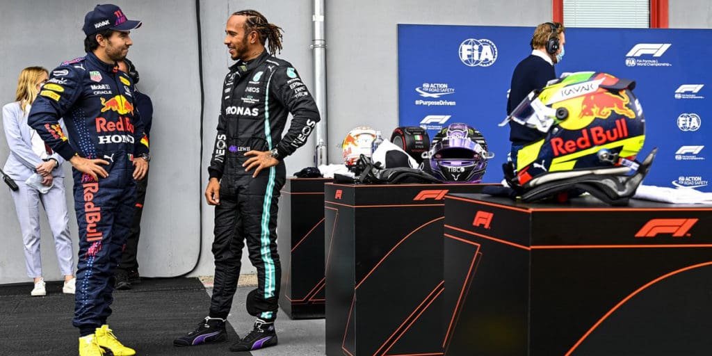 Sergio Checo Pérez y Lewis Hamilton