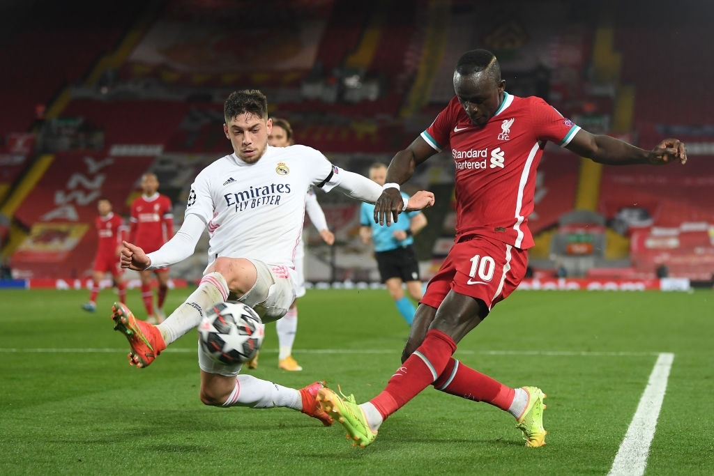 Federico Valverde vs Liverpool en Champions League