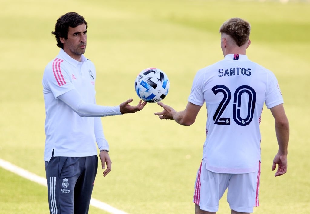 El segundo adiós de Zinedine Zidane, ¿qué pasará con el Real Madrid? 2 Raúl González, DT del Real Madrid Castilla