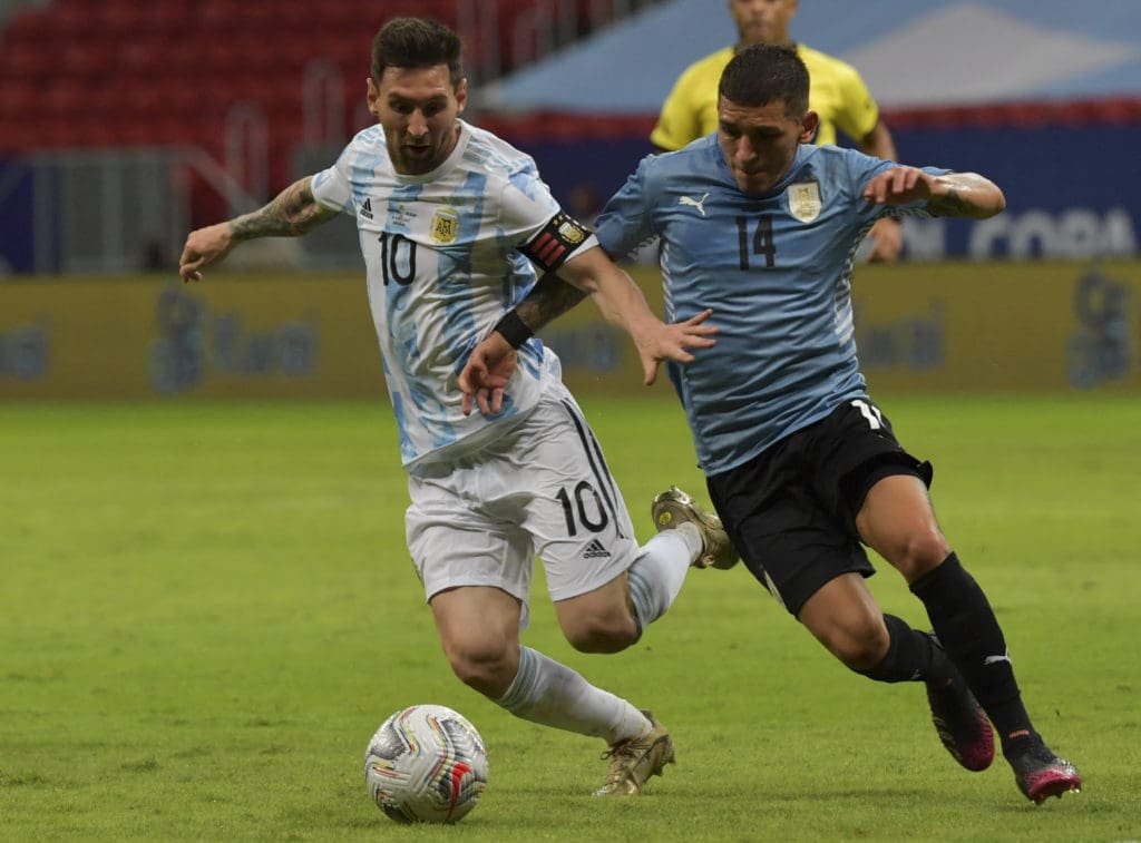 Uruguay no pudo ante Argentina en su primer partido de Copa América 1 E4NXgfyWYAMzNFy
