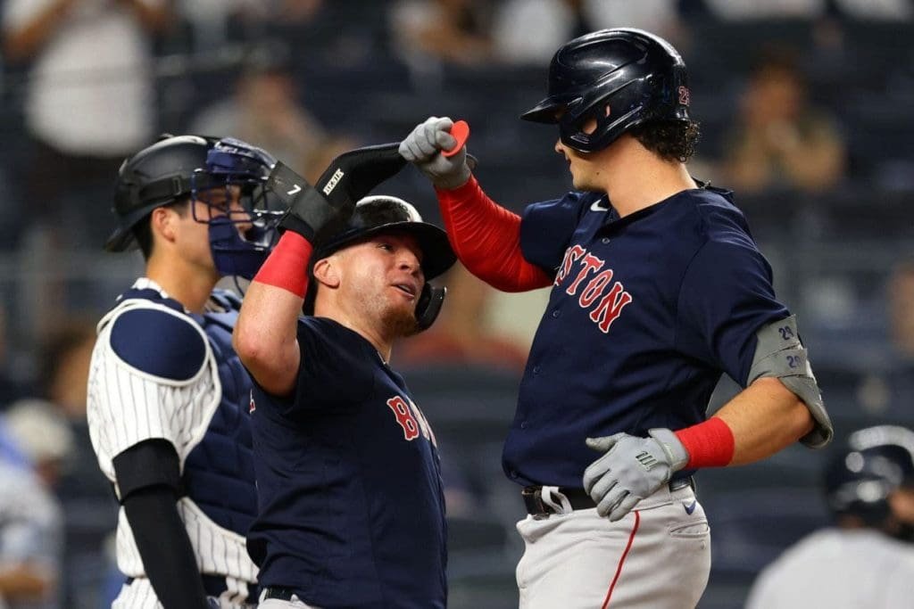 Red Sox vencen a Yankees en extrainnings
