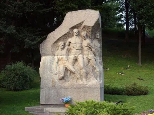 Monumento al partido de la muerte en Kiev