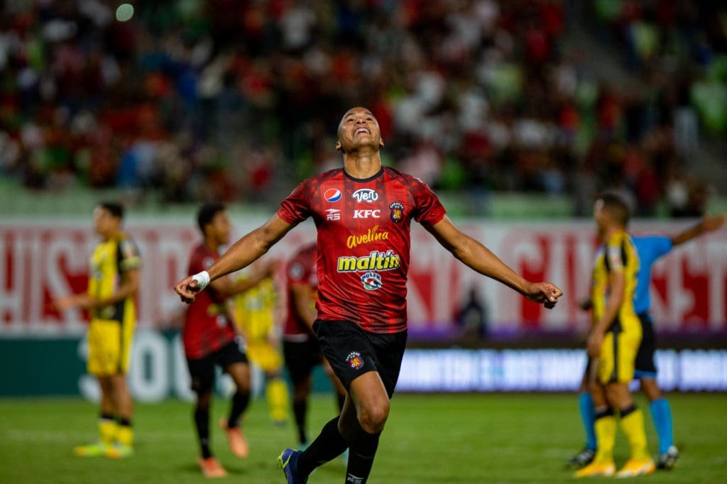 Saúl Guarirapa: “Vestir la camiseta de la Vinotinto era mi sueño de pequeño” 1 Saúl Guarirapa