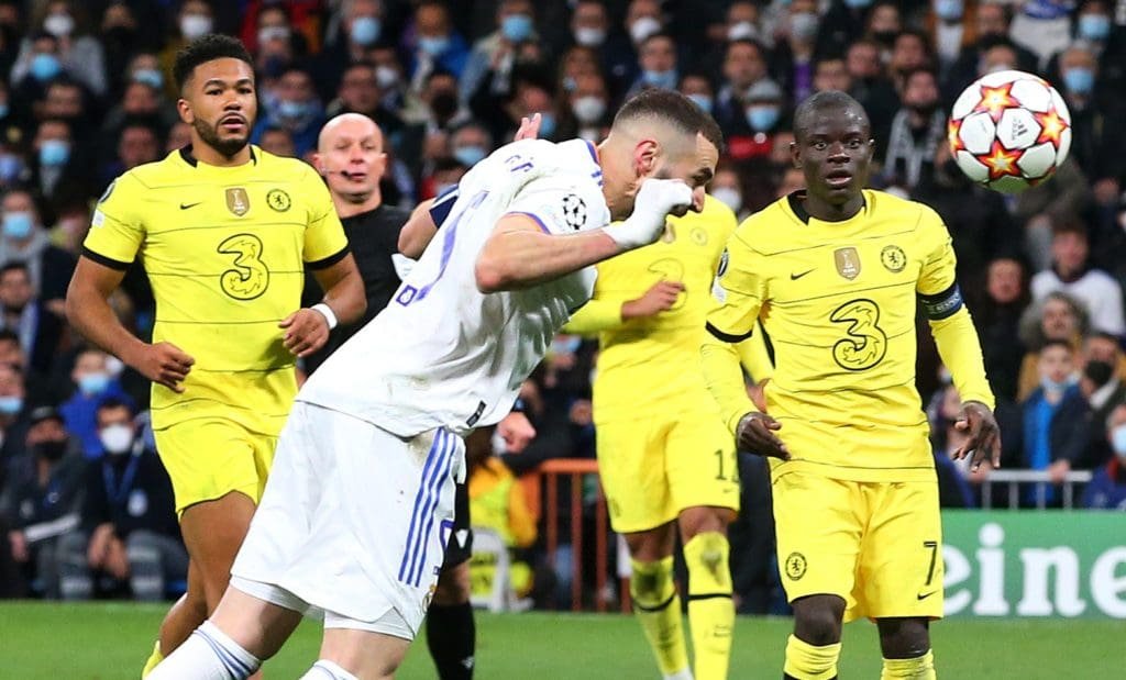 Champions League: Real Madrid reaccionó a tiempo y dejó en el camino al Chelsea 6 Karim Benzema anotando el gol de la clasificación del Real Madrid a semifinales de Champions