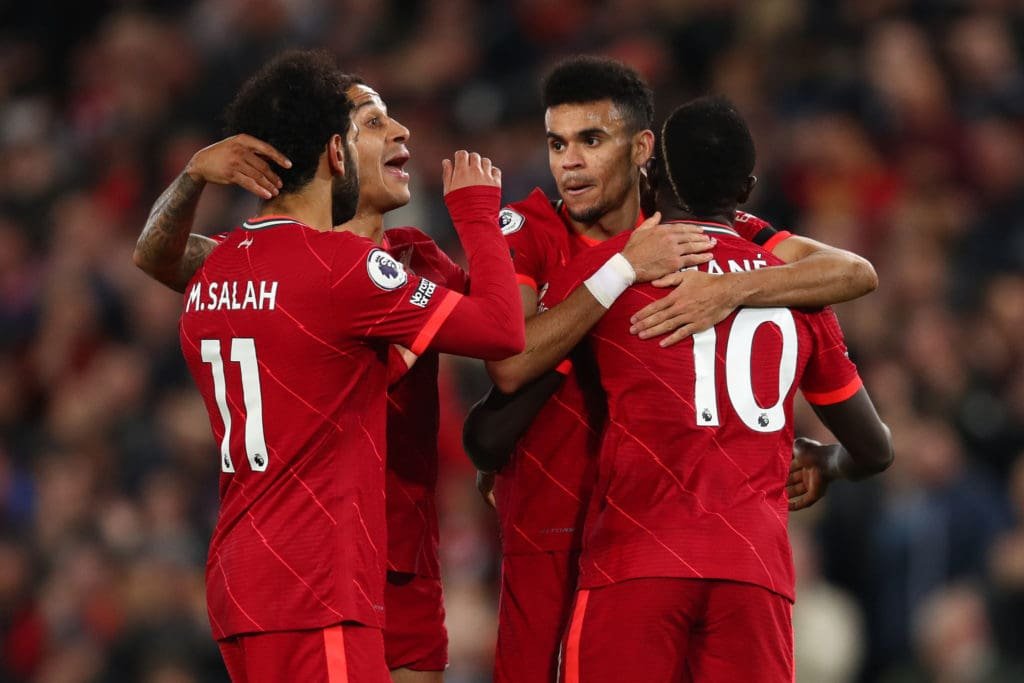 Liverpool arrasó con Manchester United 4-0