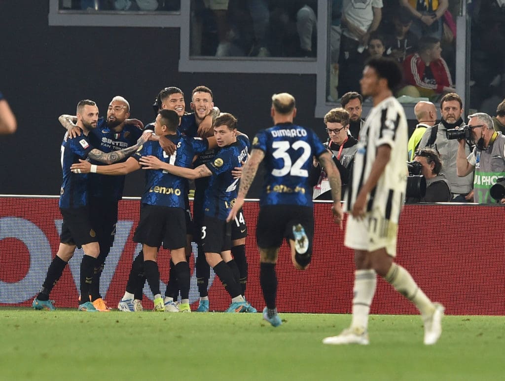 El festejo del Inter con el primer gol de Perisic