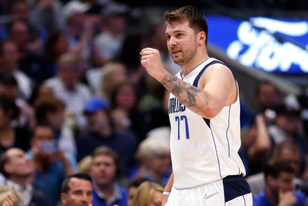 Luka Doncic manda en Dallas: Los Mavs reducen distancias en el cumpleaños de Chris Paul 9 Luka Doncic