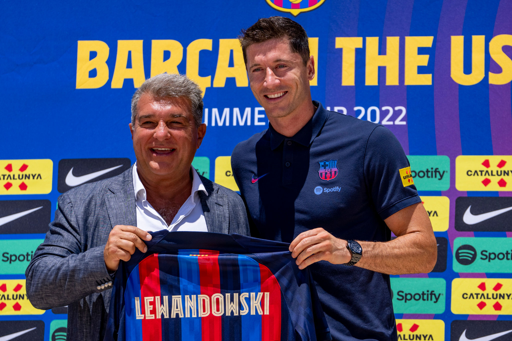 Joan Laporta y el nuevo fichaje del FC Barcelona, Robert Lewandowski