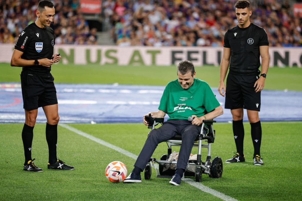 Goleada contra la ELA: Barcelona 3-3 Manchester City 2 Juan Carlos Unzué, el homenajeado de la noche