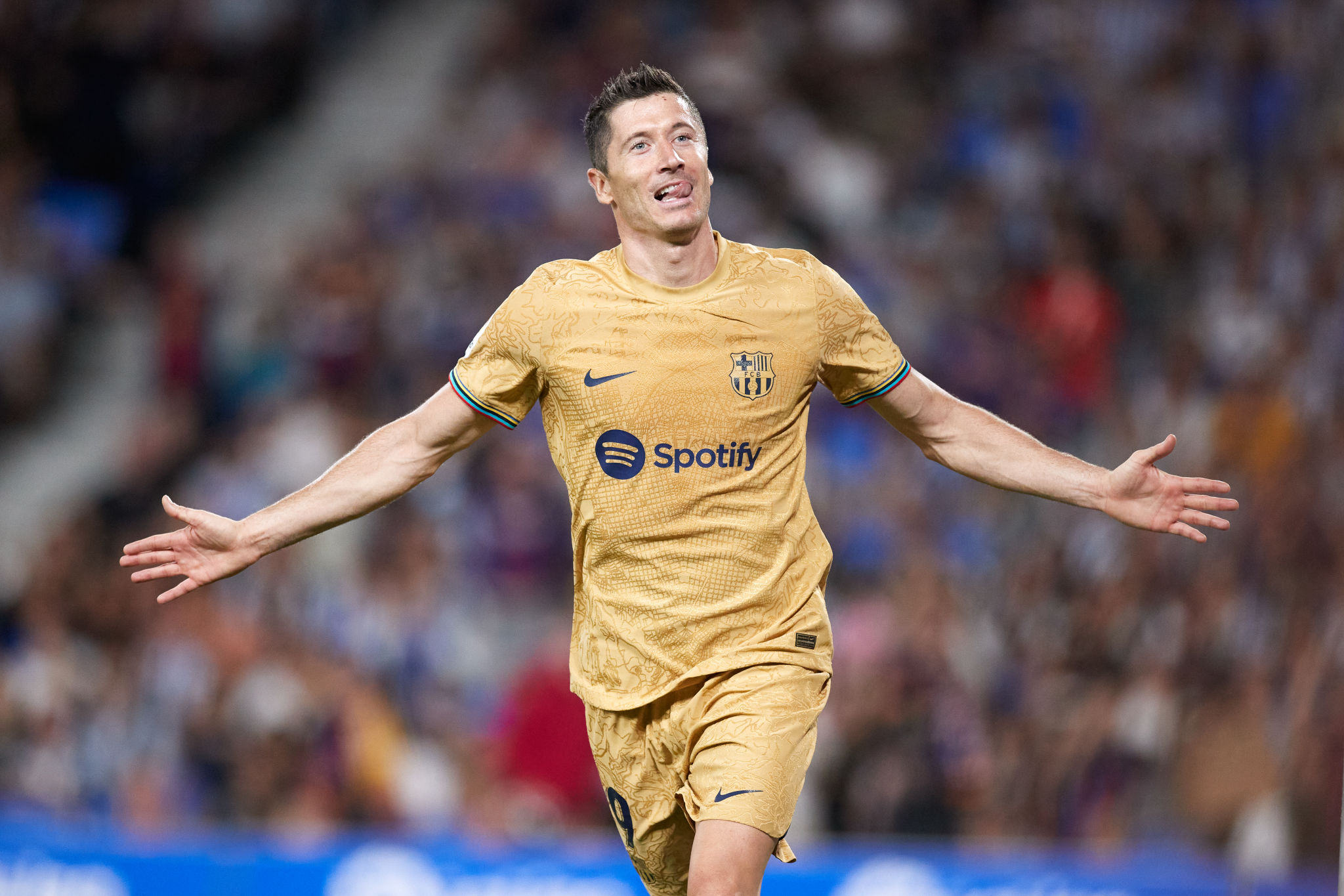 Robert Lewandowski anotó sus dos primeros goles en La Liga