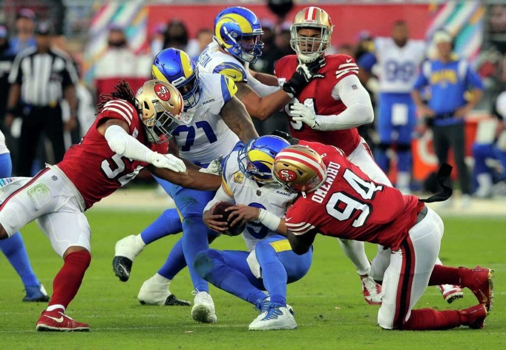 Matthew Stafford fue capturado siete veces: la defensiva de los 49ers aplastó a los Rams 5 Matthew Stafford