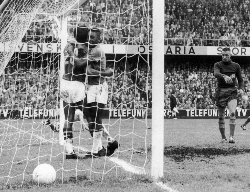 Pelé en el triunfo de Brasil ante Suecia en 1958