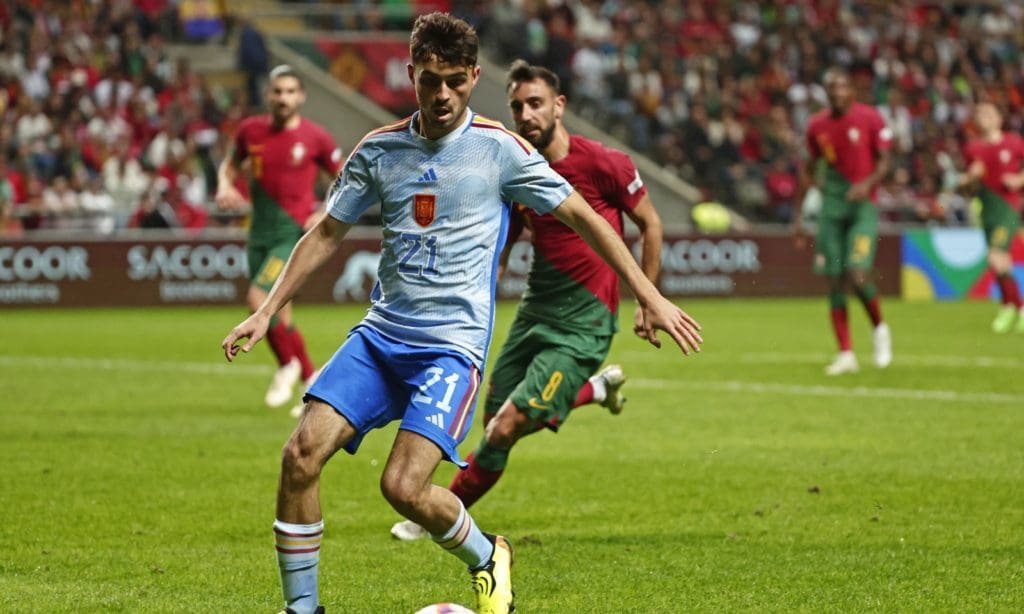 España se apoya en la juventud para alcanzar su segunda Copa del Mundo 7 Pedri, la figura principal de España
