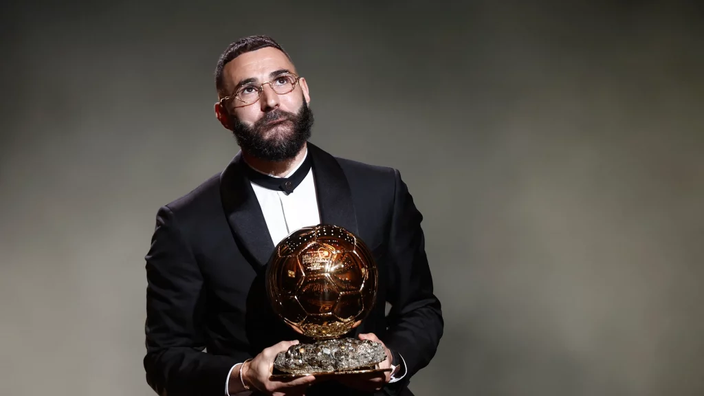 karim benzema emocionado ganar balon oro 2022 98