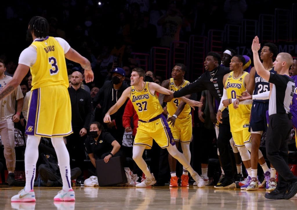 Los Ángeles Lakers volvieron a ganar, esta vez con Lonnie Walker IV y Matt Ryan como figuras 2 Los Ángeles Lakers