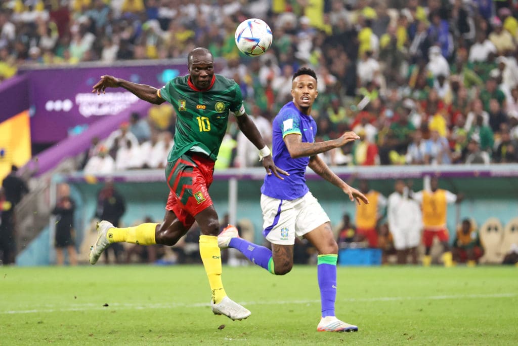 Vincent Aboubakar marca el gol del triunfo de Camerún sobre Brasil en Qatar 2022.