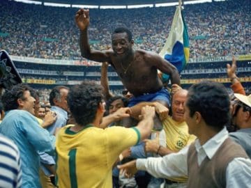 Pelé tras la conquista del mundial de 1970