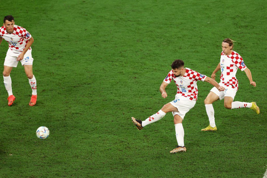 El tiro de Petkovic para el 1-1 de Croacia ante Brasil