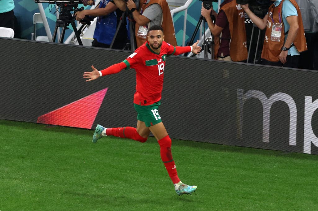 En-Nesyri marcando el gol de Marruecos en la victoria 1-0 contra Portugal en Qatar 2022.