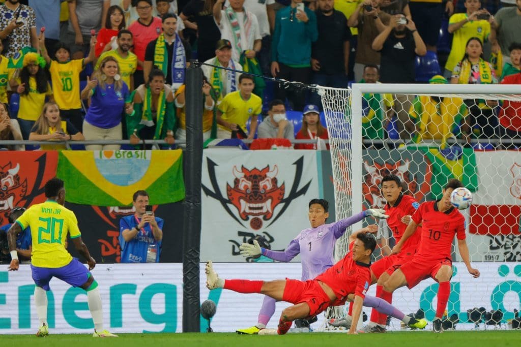 topshot fbl wc 2022 match54 bra kor