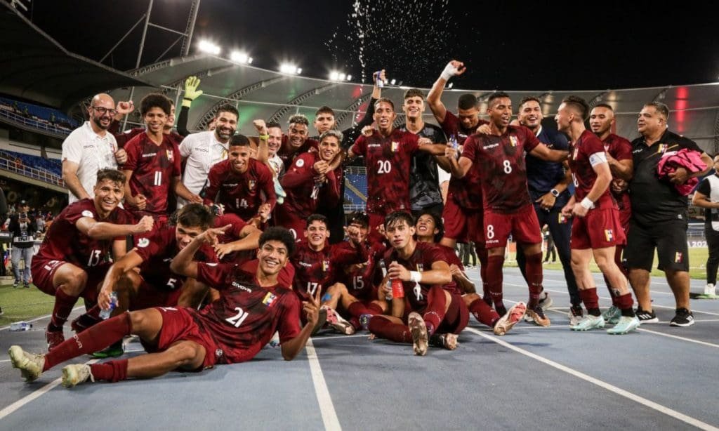 Grenddy Perozo y la Vinotinto sub 20: “Va a ser fundamental saber manejar los partidos” 10 La Vinotinto, clasificada al Hexagonal final del Sudamericano 2023