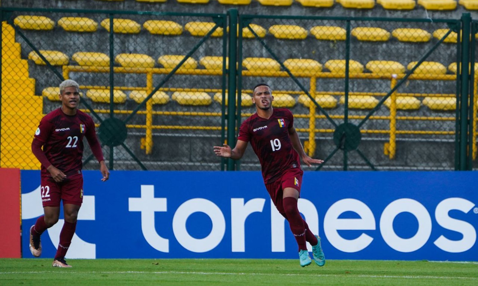 Brayan Alcócer marcó su cuarto gol del Sudamericano, todos de penal.
