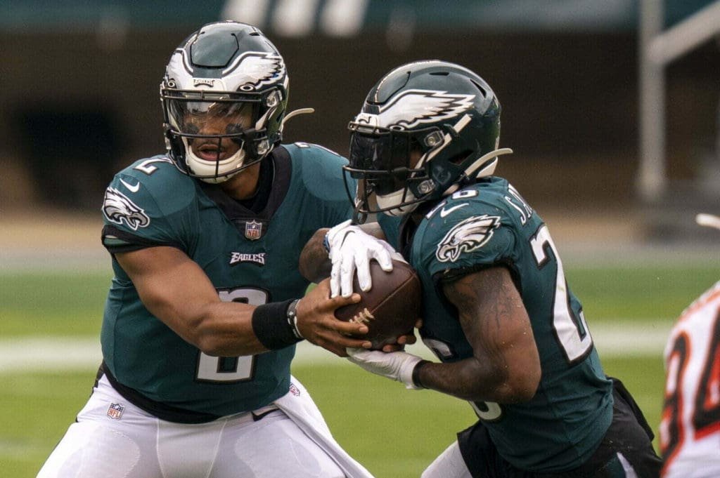 La clave de los Eagles para ganar el Super Bowl 1 Jalen Hurts Miles Sanders RPO Shane Steichen scaled 1