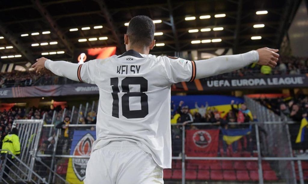 Kevin Kelsy guio al Shakhtar Donetsk a su clasificación a octavos de final de Europa League