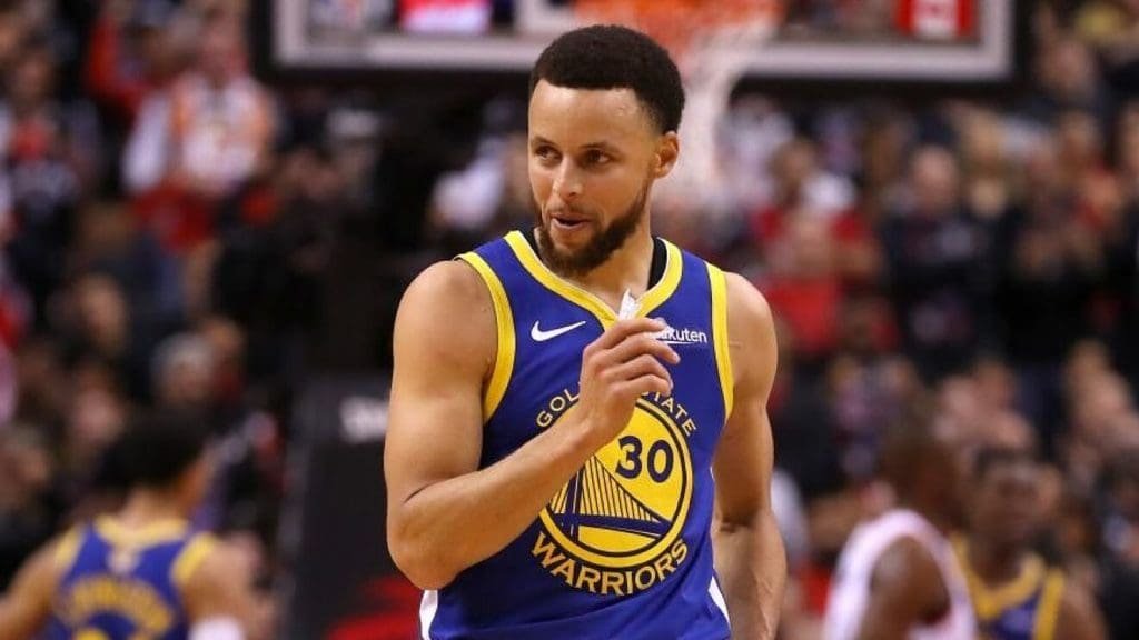 <strong>Stephen Curry escribe su nombre en cada página de la historia de los Golden State Warriors</strong> 6 curry
