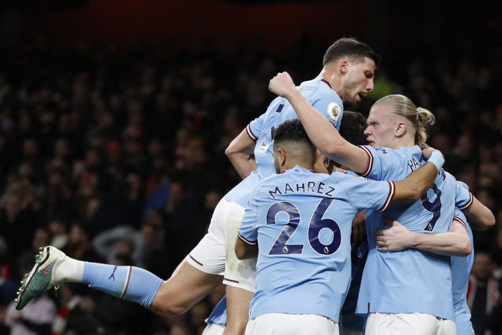 Manchester City somete al Arsenal en el Emirates y da un golpe de efecto en la Premier League 8 Manchester City