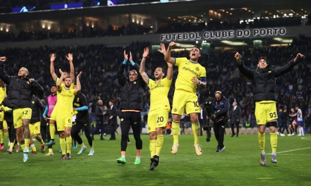 Inter resistió ante Porto y avanzó a cuartos de final de Champions League 8 Inter de Milán vuelve a cuartos de final de Champions por primera vez desde 2011