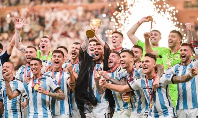 Argentina, campeón del mundo, debutará en las Eliminatorias de 2026 ante Ecuador en casa.