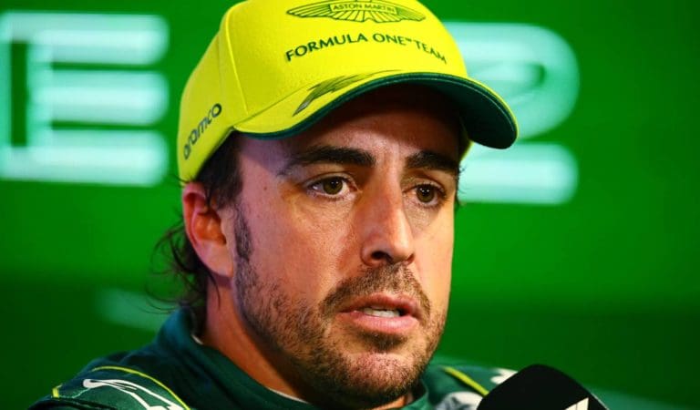 Fernando Alonso, indignado con la FIA: «Lo han hecho todo mal»