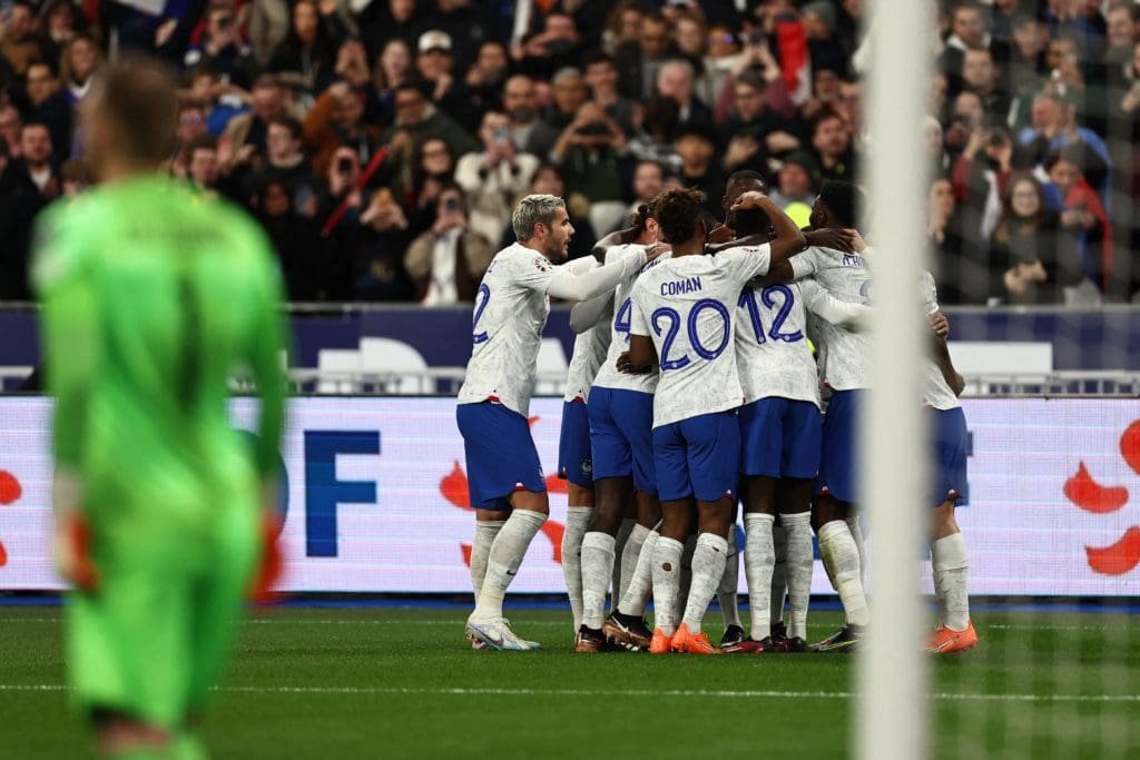 Francia arranca con el pie derecho su camino hacia la Eurocopa 2 Francia