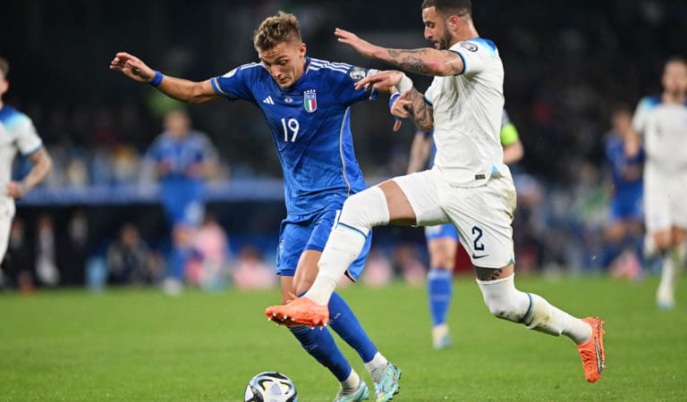 Mateo Retegui brilla en su debut con la ‘azzurra’, pero Italia cae 1-2 contra Inglaterra en Nápoles