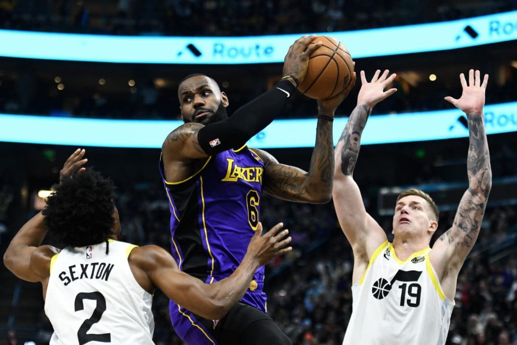 los angeles lakers v utah jazz