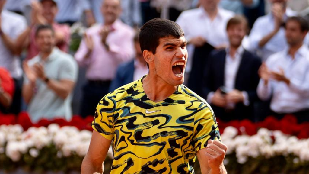 Carlos Alcaraz gano la pelea a Khachanov y avanzo a las semifinales en Madrid