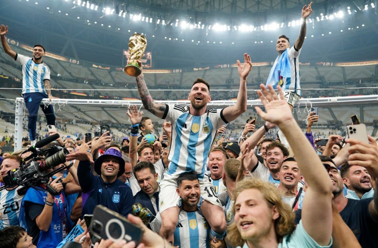 Leo Messi, capitán campeón con Argentina en Qatar 2022.